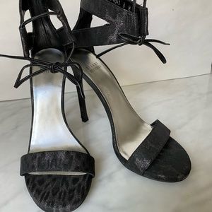 Stuart Weitzman shoes hills